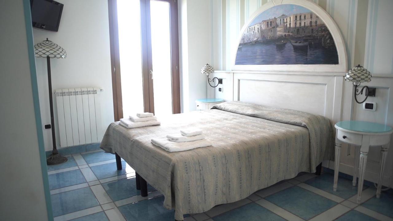 Hotel Isolabella Βεντοτένε Εξωτερικό φωτογραφία