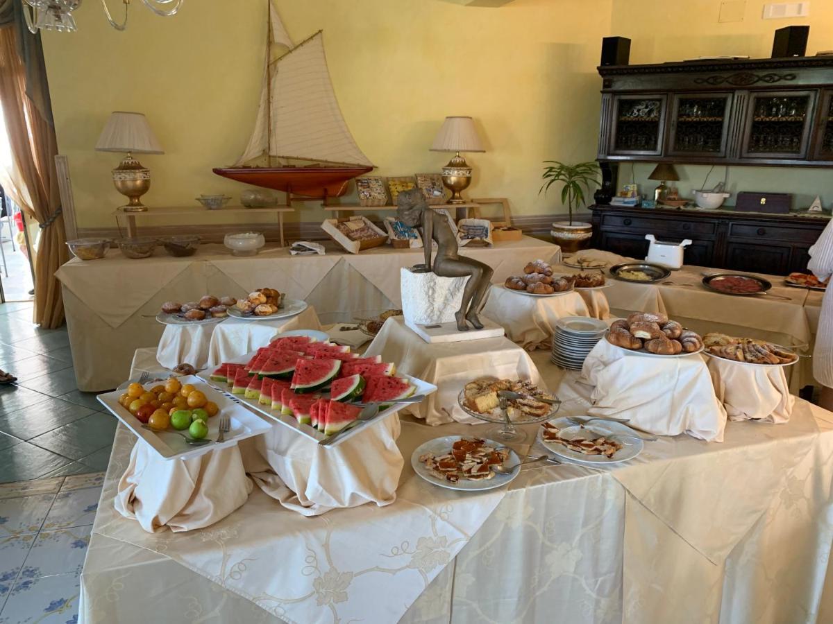 Hotel Isolabella Βεντοτένε Εξωτερικό φωτογραφία